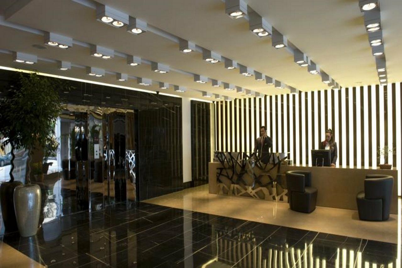 Lancaster Suites Raouche Bejrút Kültér fotó